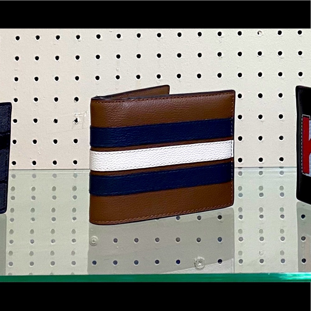 Coach Lgt Brown w/ Wht/Navy Striping Men’s Wallet